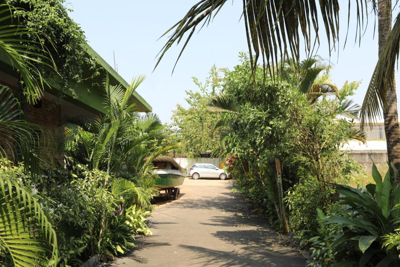 Matildas Retreat Apartment Talaulim Bagian luar foto